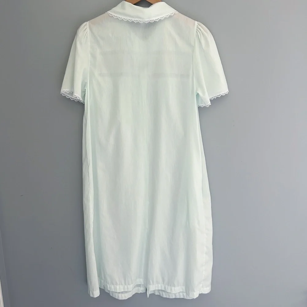 🌷 VINTAGE 60’s Character Nightgown Light Green Embroidered - Picture 2 of 7